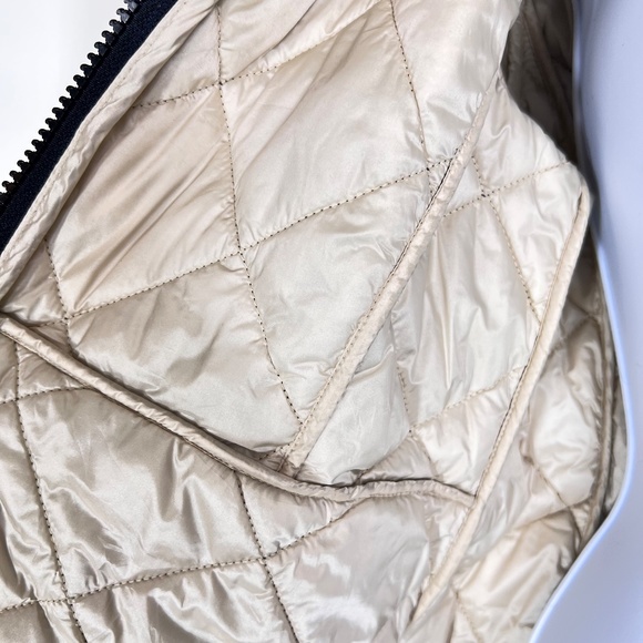 Abercrombie & Fitch Bomber-style Primaloft‎ Quilted Hooded Wind resistant Jacket - Picture 13 of 16